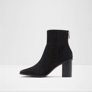 NEW • ALDO • NWT Black Square Toe Ankle Booties Size 9